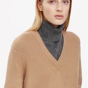 COS Roll-neck Cashmere Collar